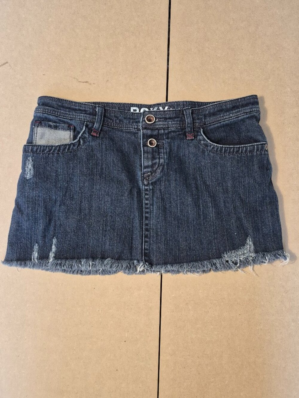 Roxy Denim Mini Skirt Women size 7 Dark Wash Distressed Raw Frayed Hem Y2K